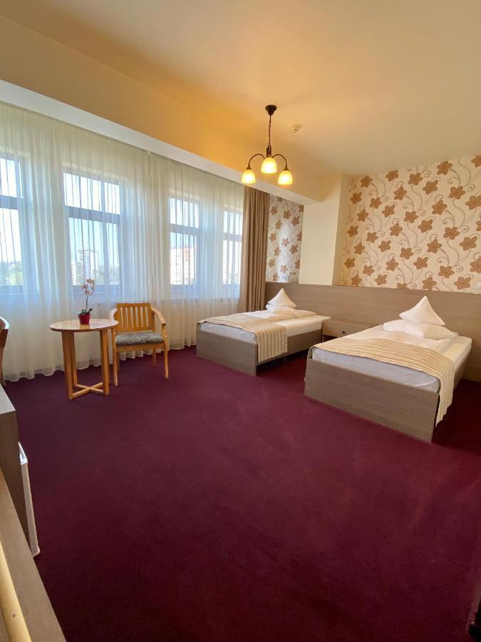 Pensiunea Rix Rooms Foksány Kültér fotó