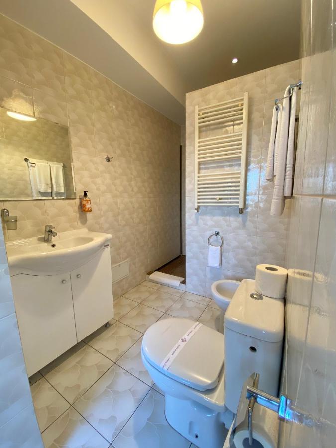 Pensiunea Rix Rooms Foksány Kültér fotó