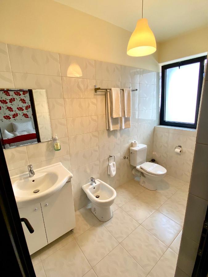 Pensiunea Rix Rooms Foksány Kültér fotó