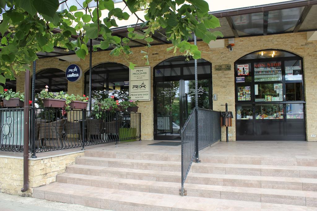 Pensiunea Rix Rooms Foksány Kültér fotó