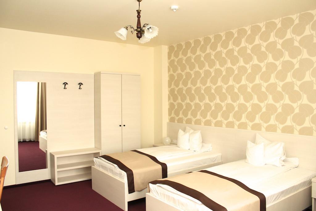 Pensiunea Rix Rooms Foksány Szoba fotó
